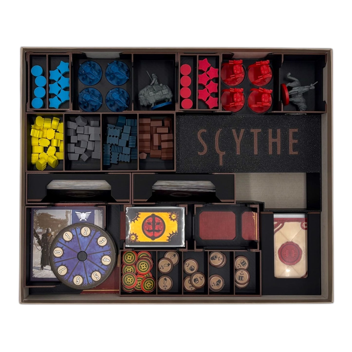 Vierte Lage des Scythe Inserts im Karton mit zusätzlichen Fächern und Einsätzen für Kampfräder